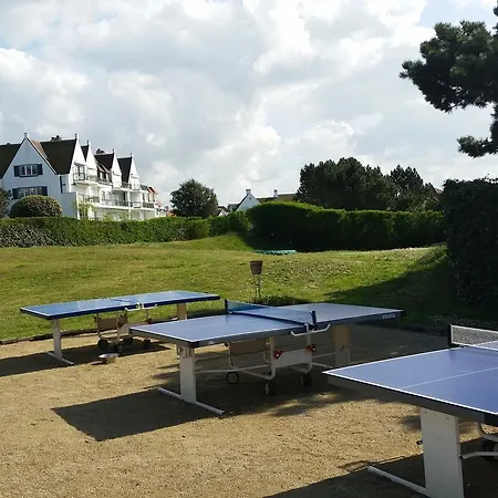 מלון Approach 4*